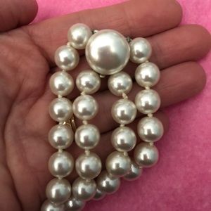 Vintage double strand faux pearl necklace